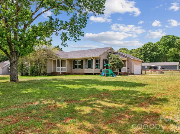 120 Chapel Ct, Salisbury, NC 28147