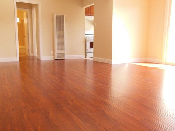 3rd image of 485 Redwood Ave APT 7