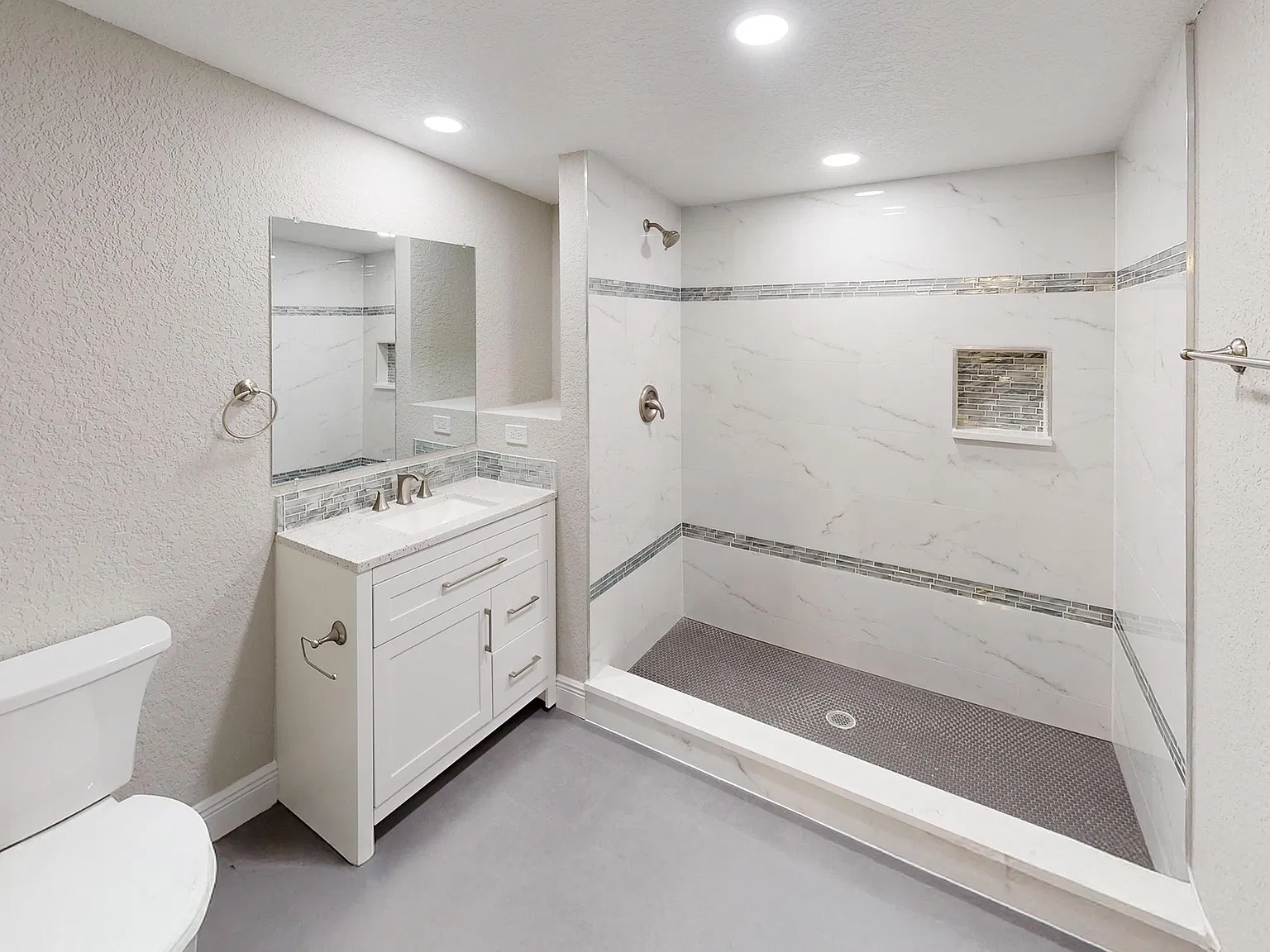 2 bed, 945 sqft, $1,950 — Photo 4