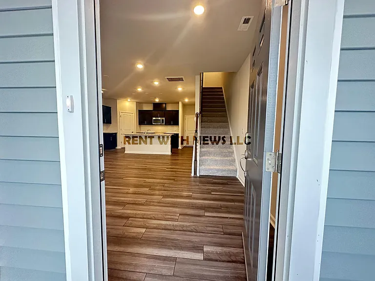 5124 Anamosa St — Photo 6