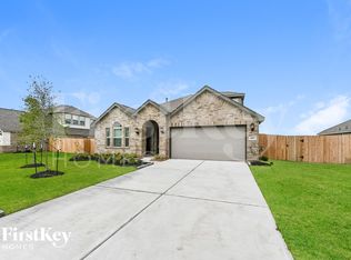 14915 Lake Shore Ave, Mont Belvieu, TX 77523