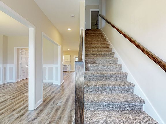 5th image of 412 Pomeroy Dr Lot 197