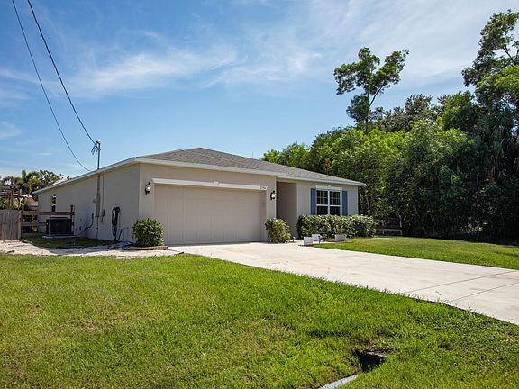 3rd image of 2384 SE Hurley Court