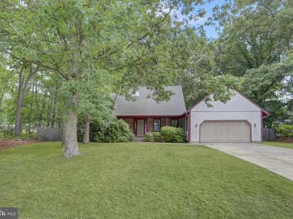 501 E Forestbrook Dr, Absecon, NJ 08205