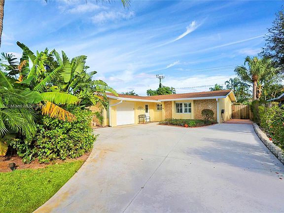 2nd image of 356 Garden Blvd