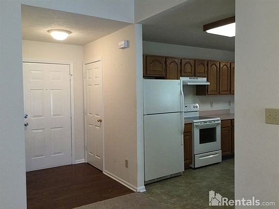 2nd image of 1619 Cumberland Way