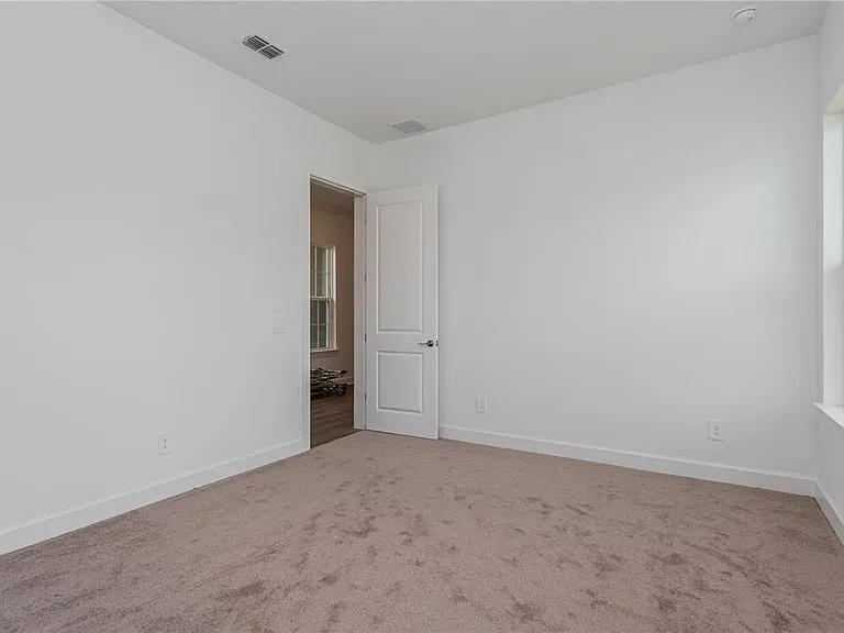 10176 Brocksport Cir — Photo 33