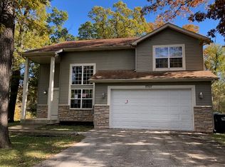 37517 N Garnett Ave, Beach Park, IL 60087