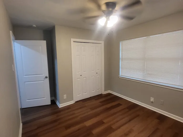 5604 Oak Grove Rd — Photo 8