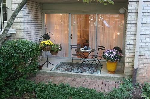 1st image of 882 College Pkwy #10