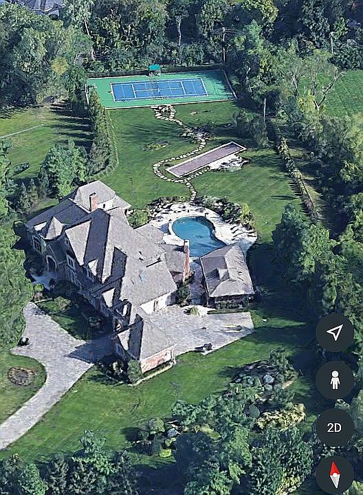 1st image of 17 Huntleigh Woods Dr