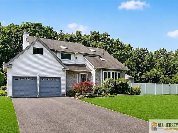 216 Jon St, Old Bridge, NJ 08857