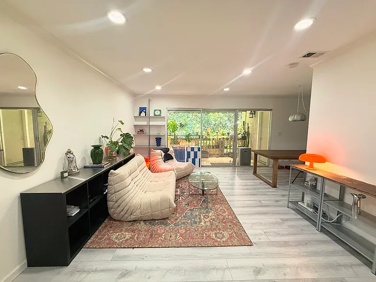 2759 Mauricia Ave #B — Photo 2
