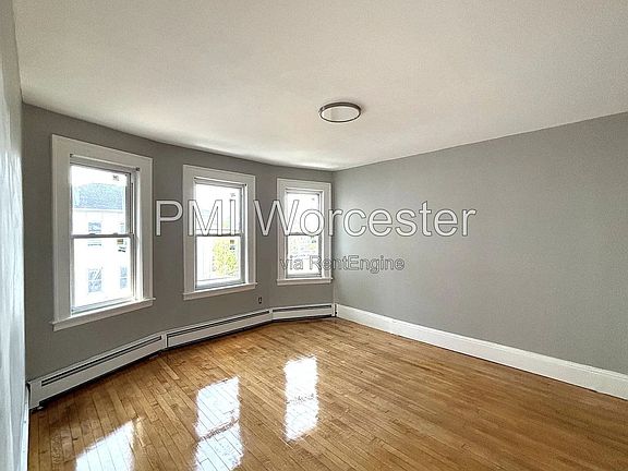5th image of 8 Hooper St