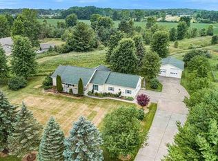 4401 Valencia Dr, Mussey, MI 48014