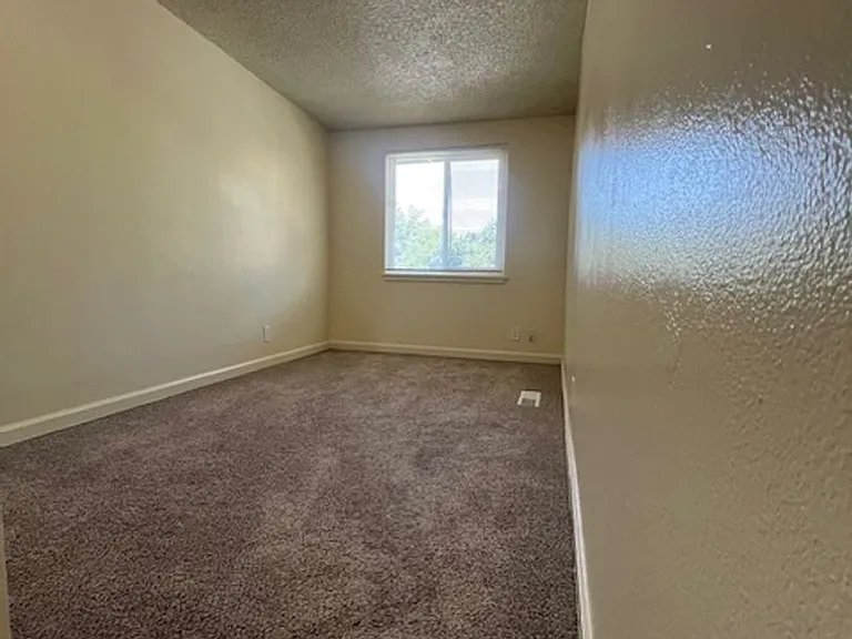 The Loft Apartments — Photo 74