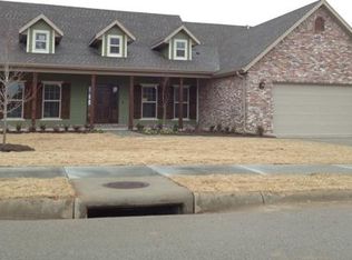 4101 SW Rhinestone Blvd, Bentonville, AR 72712