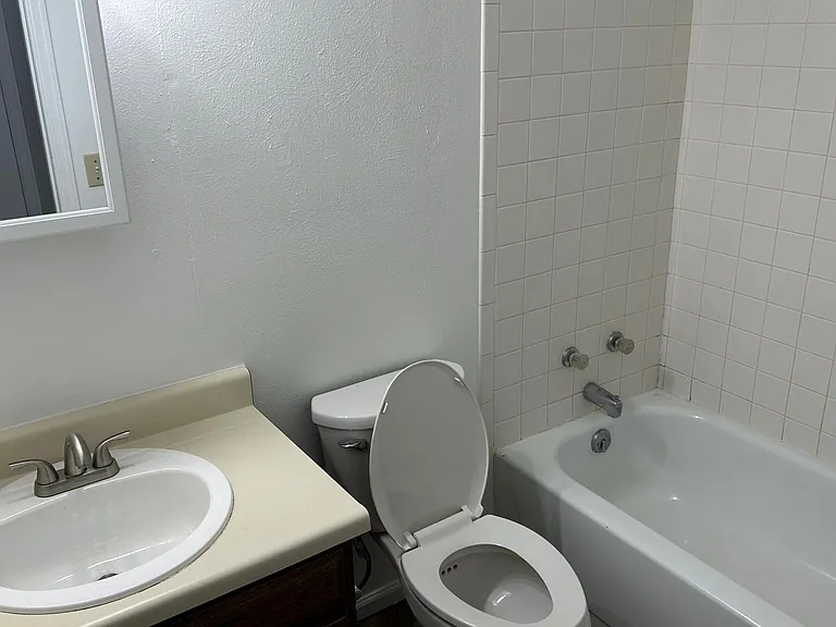 19145 E Oxford Dr — Photo 8
