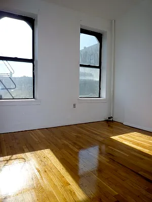 Rented by Authentic Realty | media 2