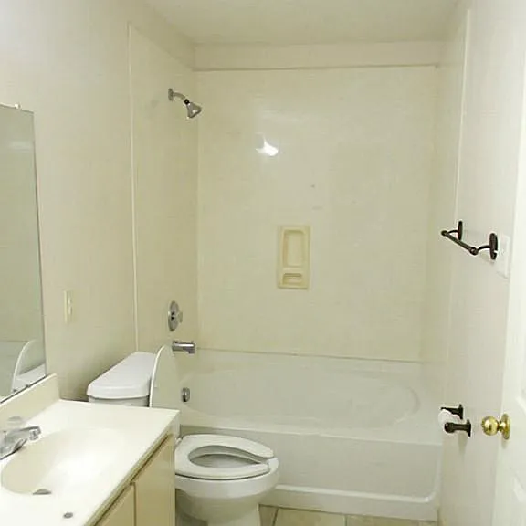 7930 Ginger Park Dr — Photo 13