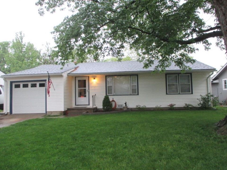 1st image of 3326 S Downtain Dr