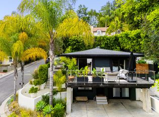 3220 N Knoll Dr, Los Angeles, CA 90068
