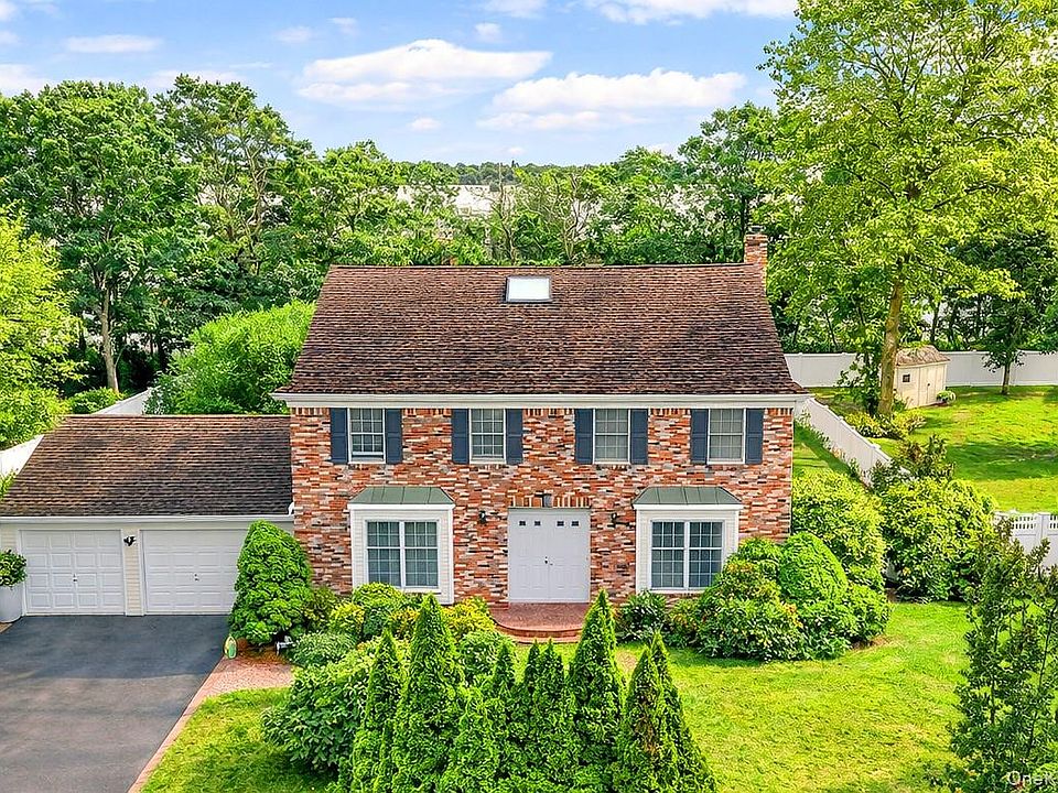 1st image of 30 Ashford Drive