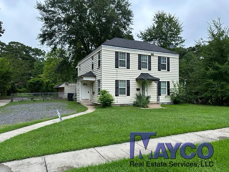 656 Kirby Pl — Photo 10