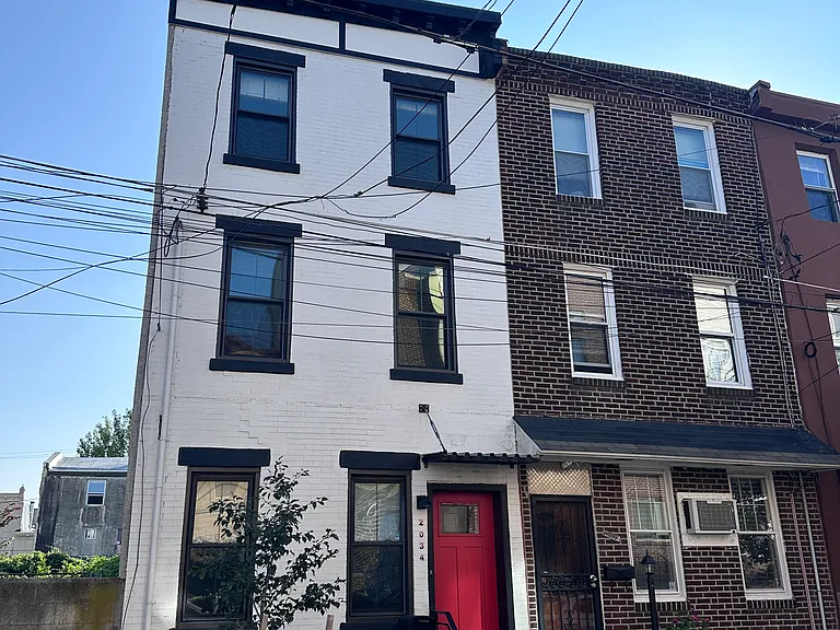 2034 E Hazzard St — Photo 20