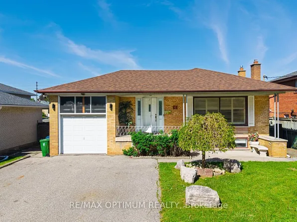 6 Evernby Blvd, Toronto, ON M9R 3G8