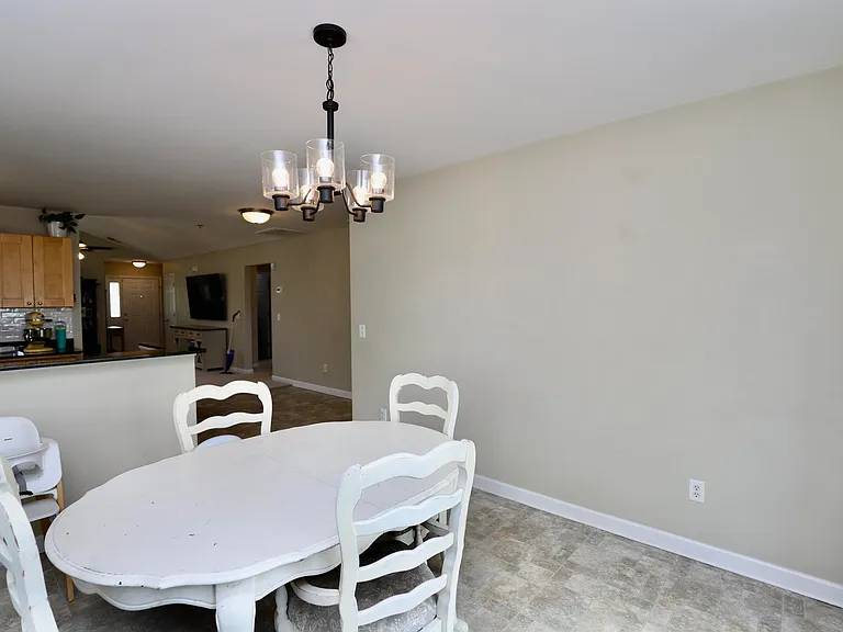 1116 Waverly Place Dr — Photo 40