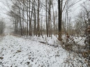 43068 Township Rd, Clarks Mills, PA 16114