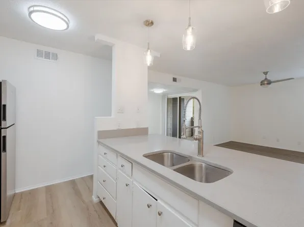 404 E Park Ave, San Antonio, TX
