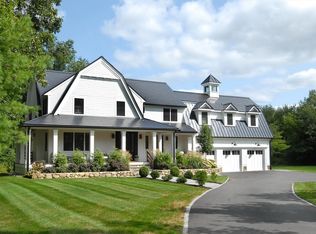 11 Williams Rd, Concord, MA 01742