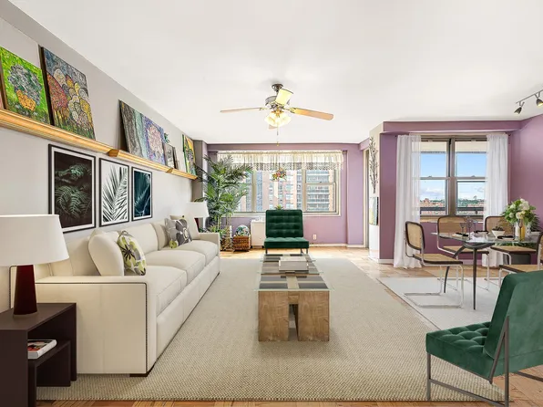 70-25 Yellowstone Boulevard image 1 of 25