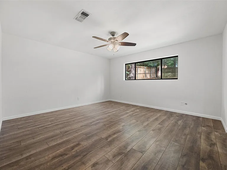 431 Evergreen Dr — Photo 16