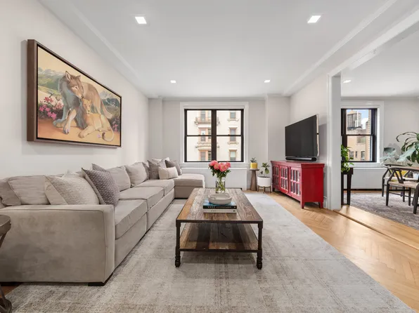 905 West End Avenue 81 image 1 of 14