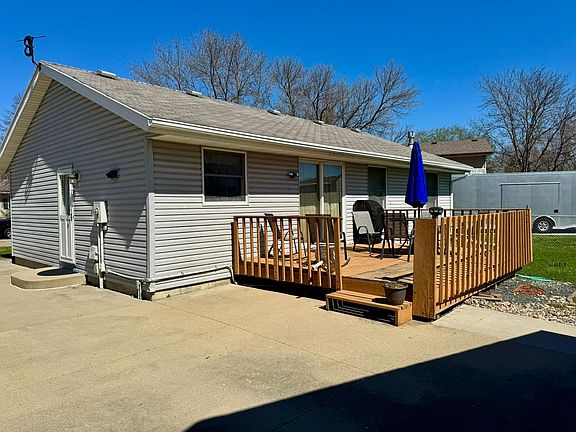 5th image of 976 22nd St SE