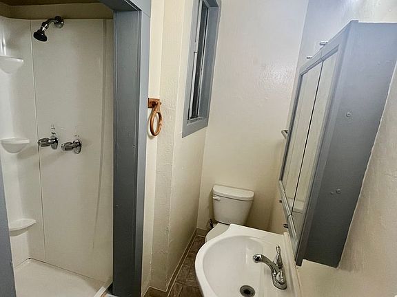 4th image of 1811 27th Ave #104