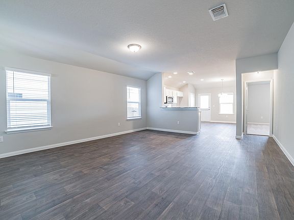5th image of 14128 Macquarie Dr