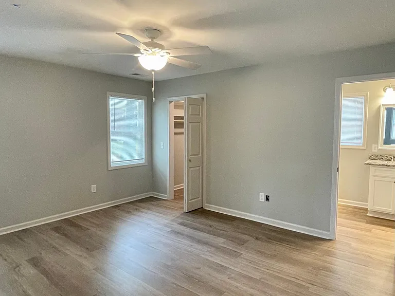 475 N Saylor St — Photo 7