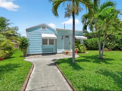 927 Mcintosh Street, West Palm Beach, FL, 33405