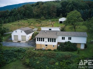 4643 Genes Ln, Broad Top, PA 16621
