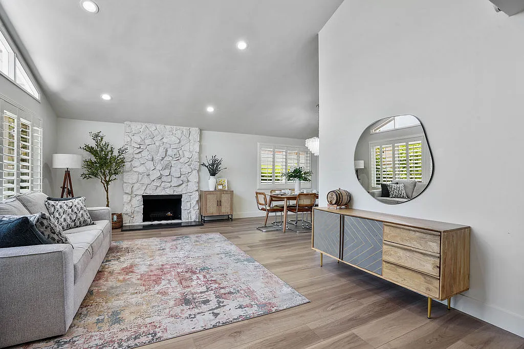 6542 Vesper Cir — Photo 2
