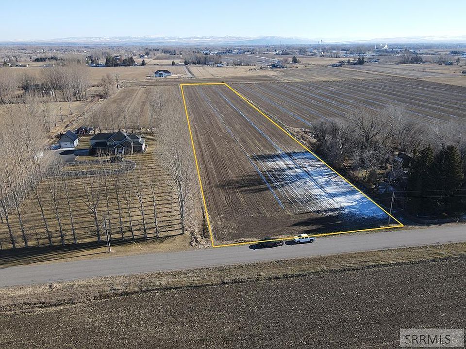 2nd image of N 3900 E