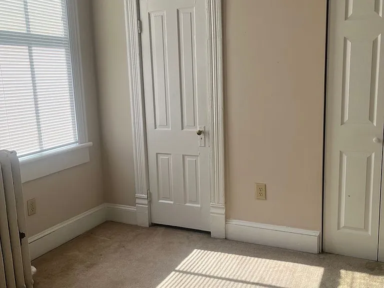 359 Walnut Ave SW — Photo 5