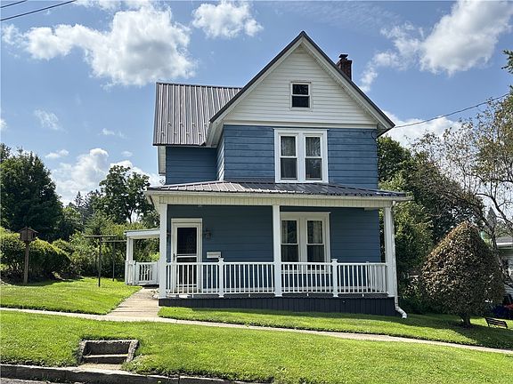 2nd image of 223 Welsh St
