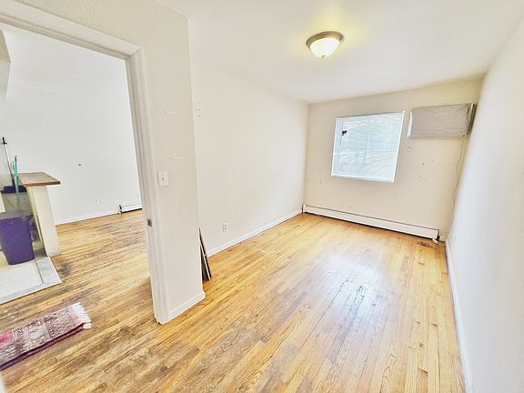 5th image of 2536 14th St APT 1