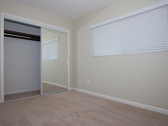 4th image of 2875 A St APT 9