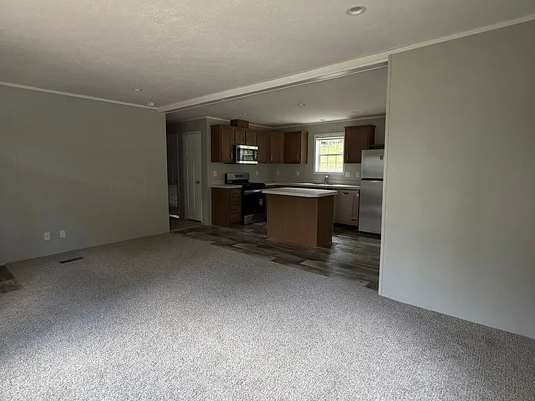4918 Greenwood Ln — Photo 5